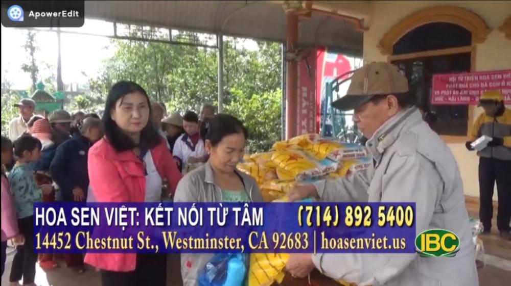 [2021.01.16] Hoa Sen Việt tặng quà cho người nghèo và áo ấm cho em bé tại Huế _ Quảng Tri