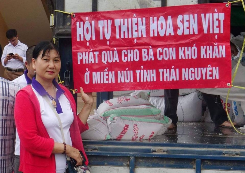 [2018.10.23] TẶNG 250 PHẦN QUÀ CHO BÀ CON KHÓ KHĂN Ở MIỀN NÚI TỈNH THÁI NGUYÊN