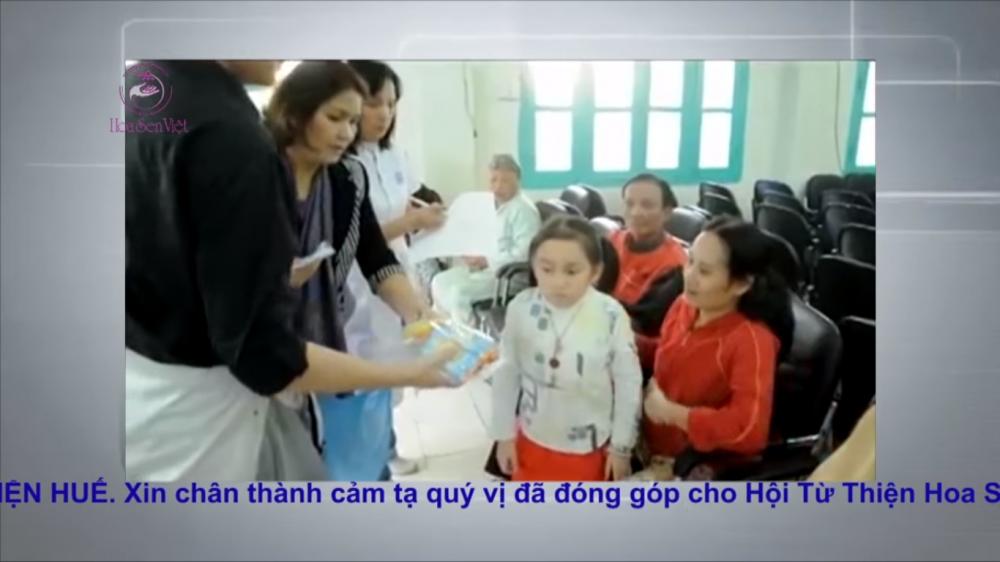 [2014] Thăm và tặng quà Khoa Ung Thư - Bệnh viện TW Huế