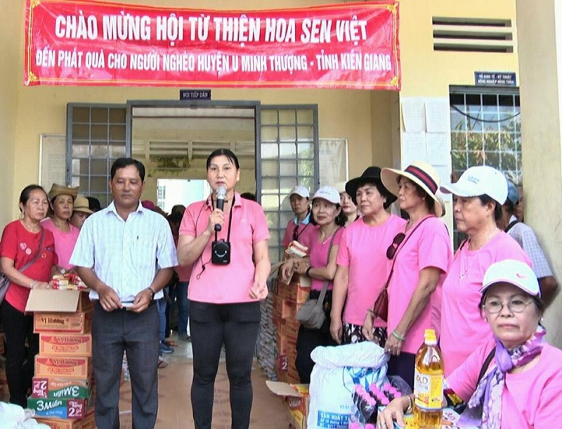 [2017.10.08] Từ thiện cho 200 gia đình nghèo tại U Minh Thượng