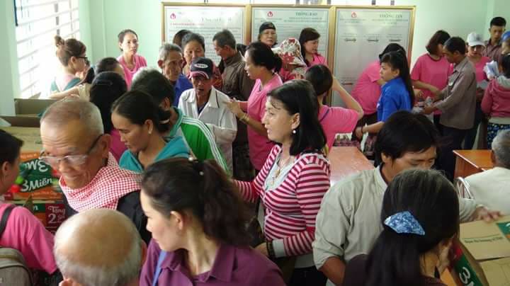 [2016.12] TỪ THIỆN TẶNG QUÀ DÂN TỘC THIỂU SỐ PHUOC NINH, NINH THUẬN